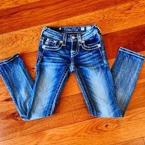 Miss Me Girls jeans size 7. Like new, worn once.